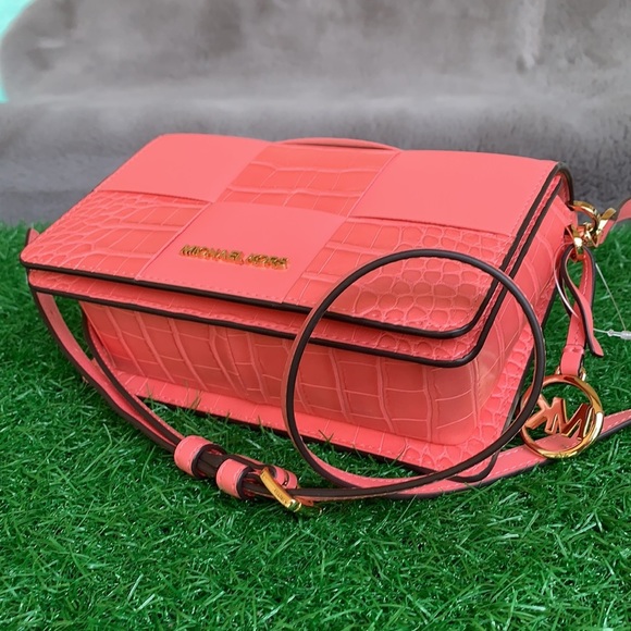 MICHAEL KORS MERCER SM CLUTCH XBODY GRAPEFRUIT - Picture 10 of 15